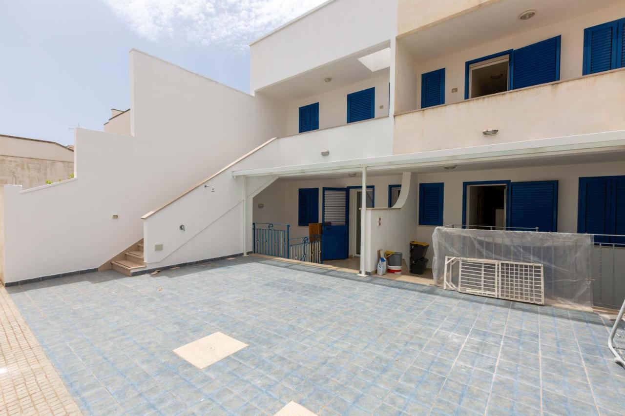 Trilo Damiani by BarbarHouse Apartment Lido Marini Bagian luar foto