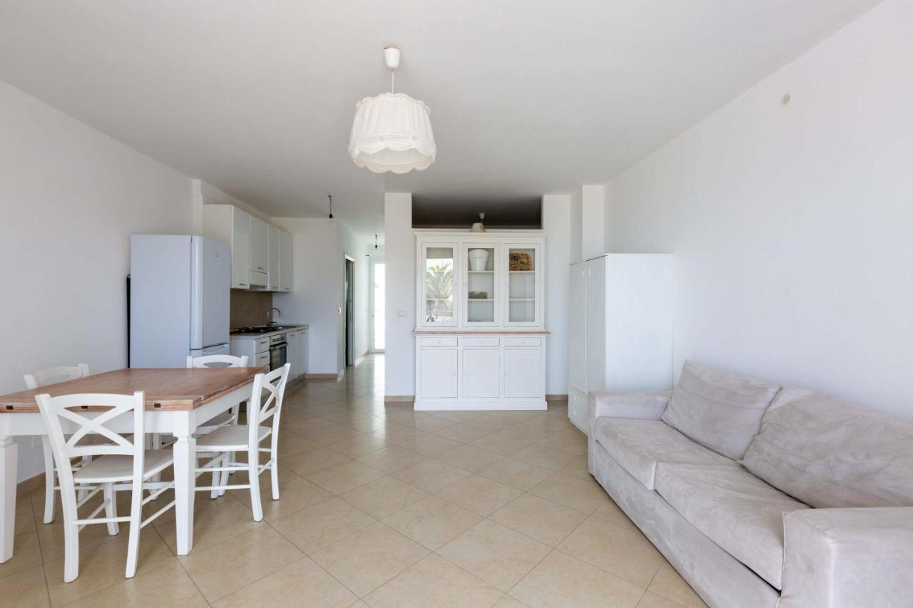 Trilo Damiani by BarbarHouse Apartment Lido Marini Bagian luar foto